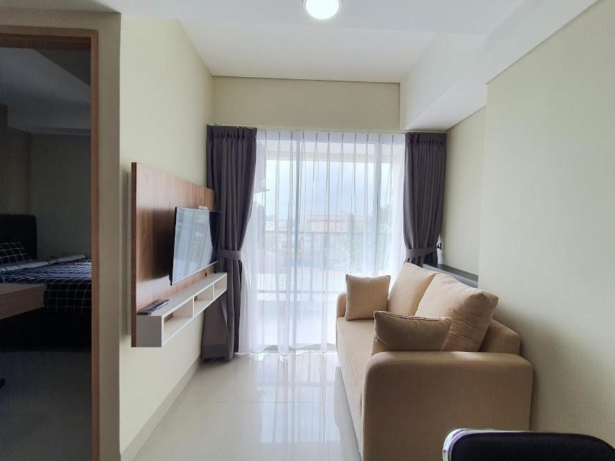 Padina Suites Tangerang Buitenkant foto