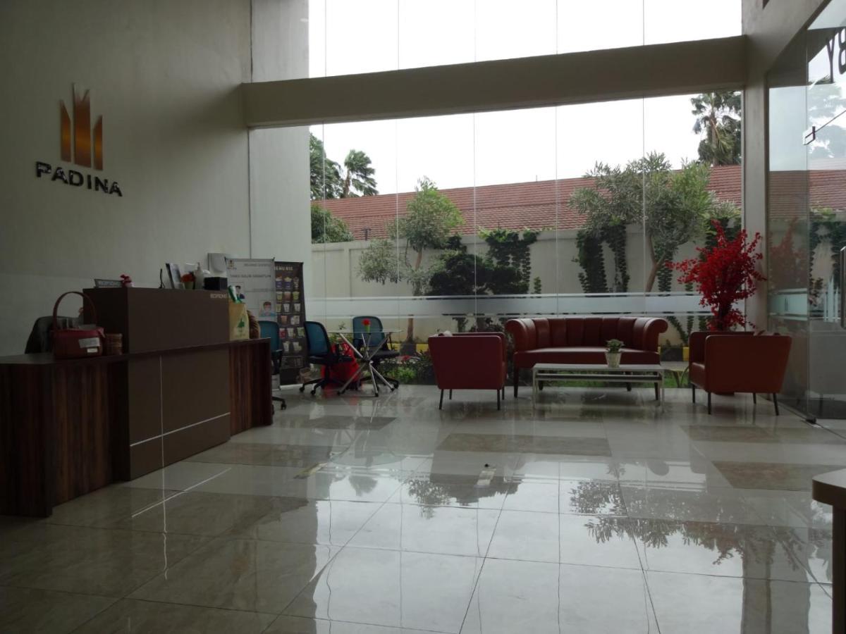 Padina Suites Tangerang Buitenkant foto