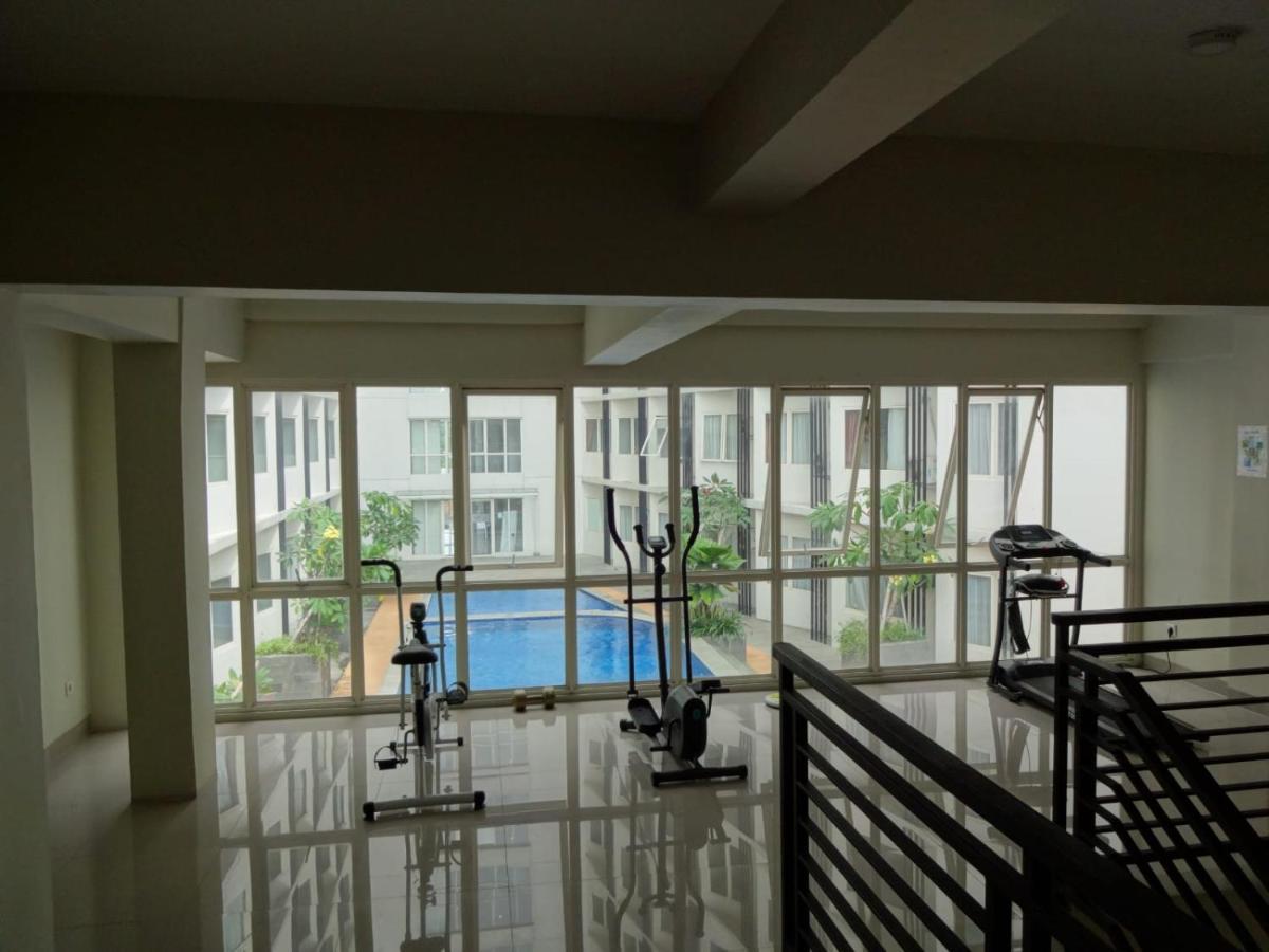 Padina Suites Tangerang Buitenkant foto